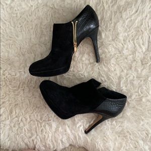 Vince Camuto black platform booties